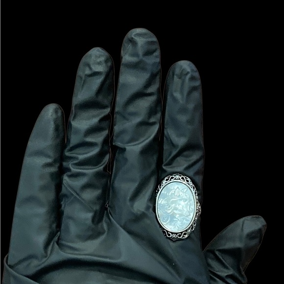 Vintage-Inspired Genuine Mother Pearl Unicorn Cameo Adjustable Ornate Ring - Picture 8 of 8